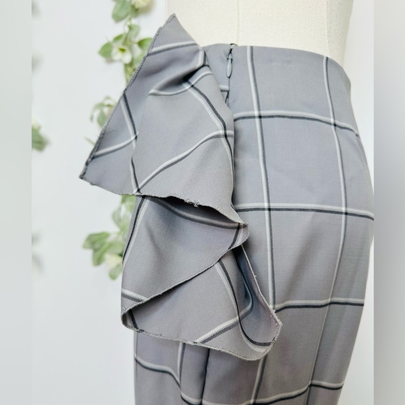 Carmen March Fashion Week ‘18 Checked Draped Trousers SEEN ON BEYONCÉ - Picture 10 of 12